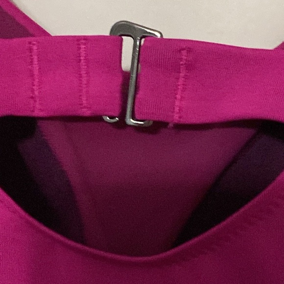 ATHLETA WO SIZE 38B/C SPORTS TANK TOP/ TANKINI SWIM TOP FUSHIA WINE COLOR CLEAN - Picture 7 of 12